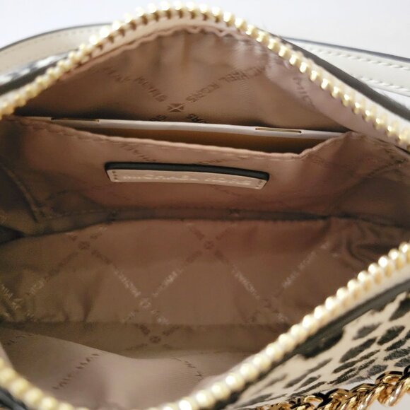 Michael Kors Carmela Small Pouchette Crossbody Bag Light Cream Leather Haircalf - Picture 7 of 7